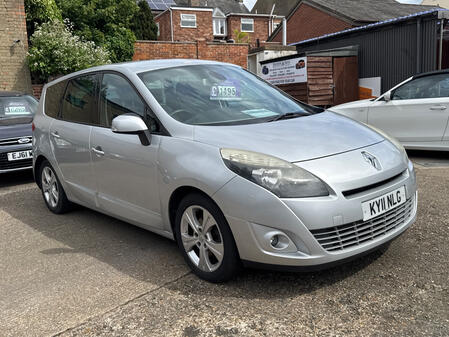 RENAULT GRAND SCENIC 1.9 dCi Dynamique TomTom